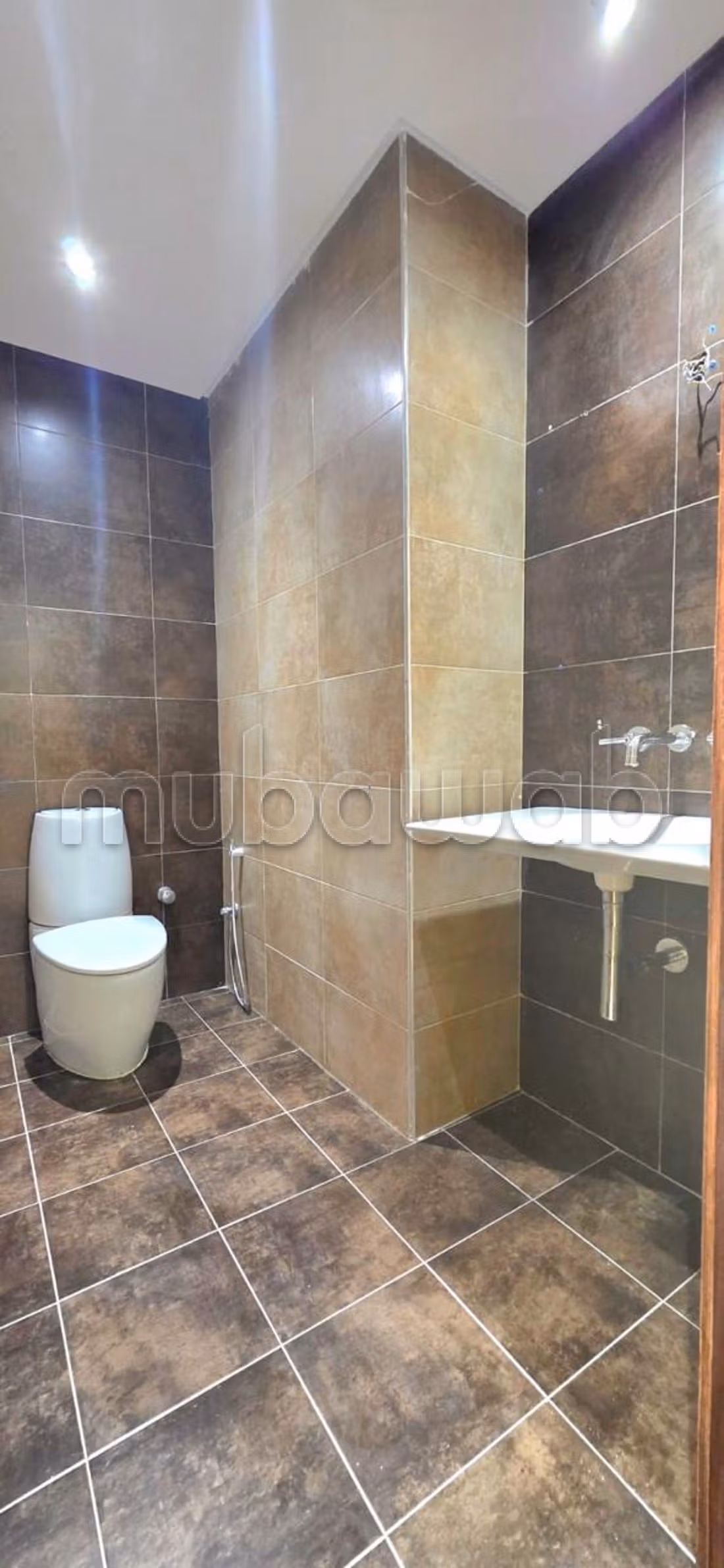 Exceptionnel appart 5 chambres quartier Ghandi