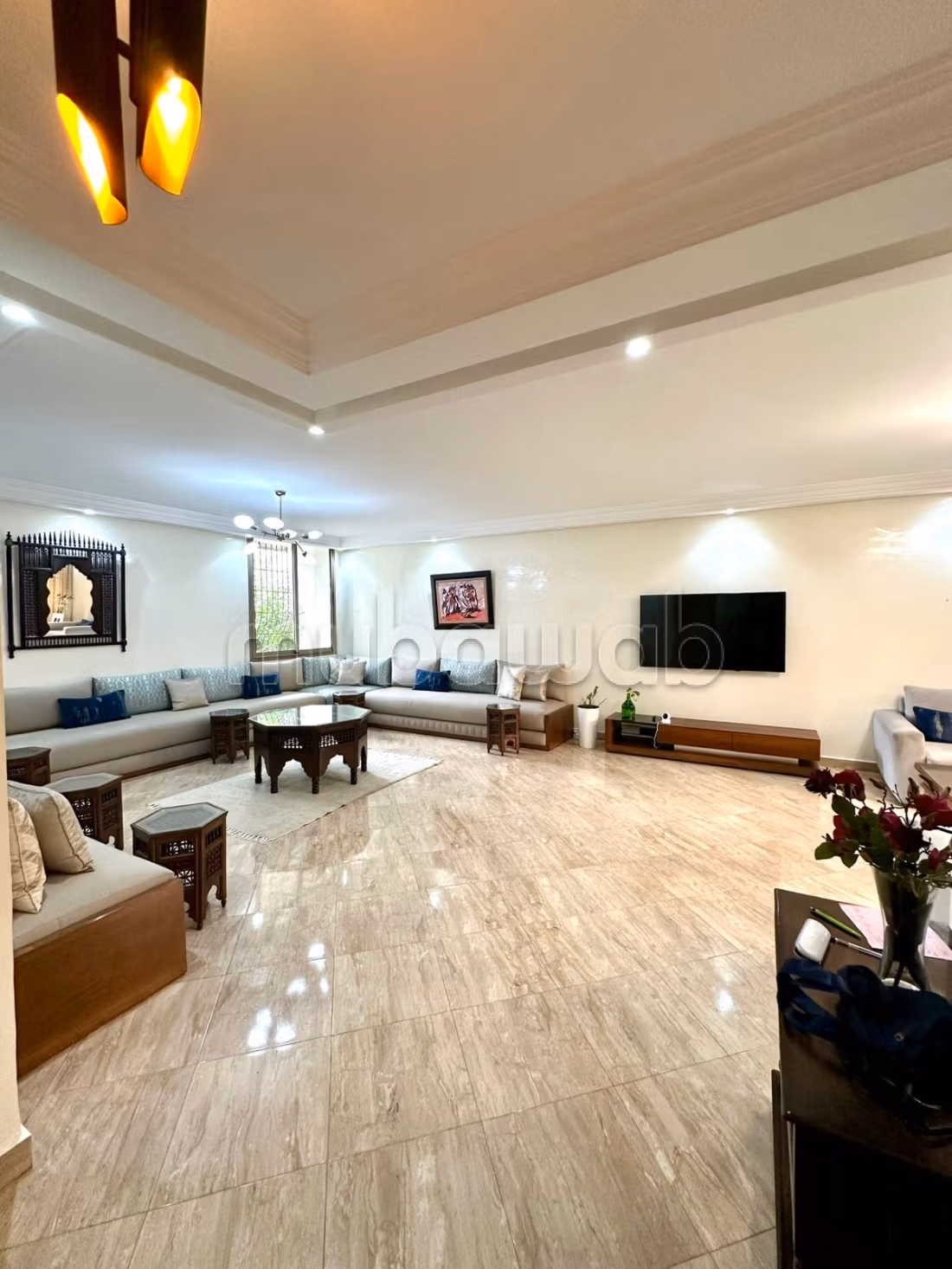 Superbe appartement rez de jardin dans un quartier prisé de Casablanca — 3