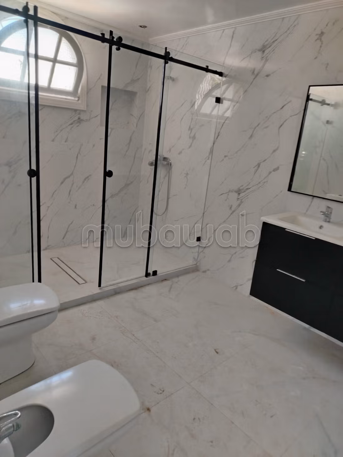Villa a la location vide a anfa 42000dh