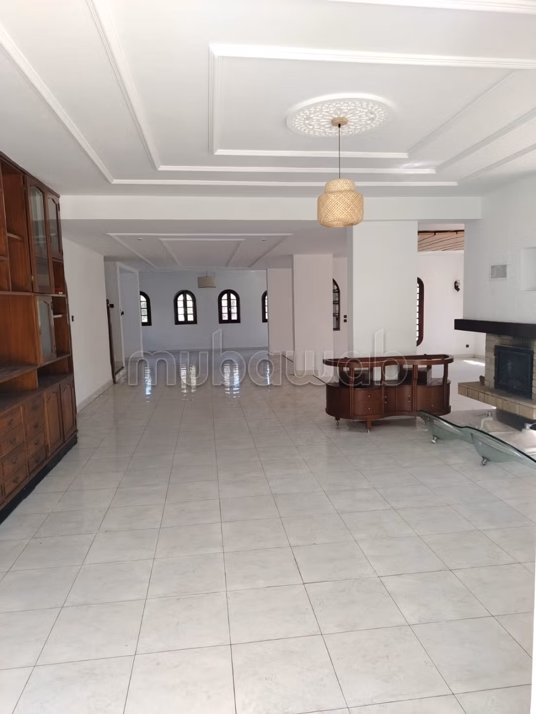 Villa a la location vide a anfa 42000dh