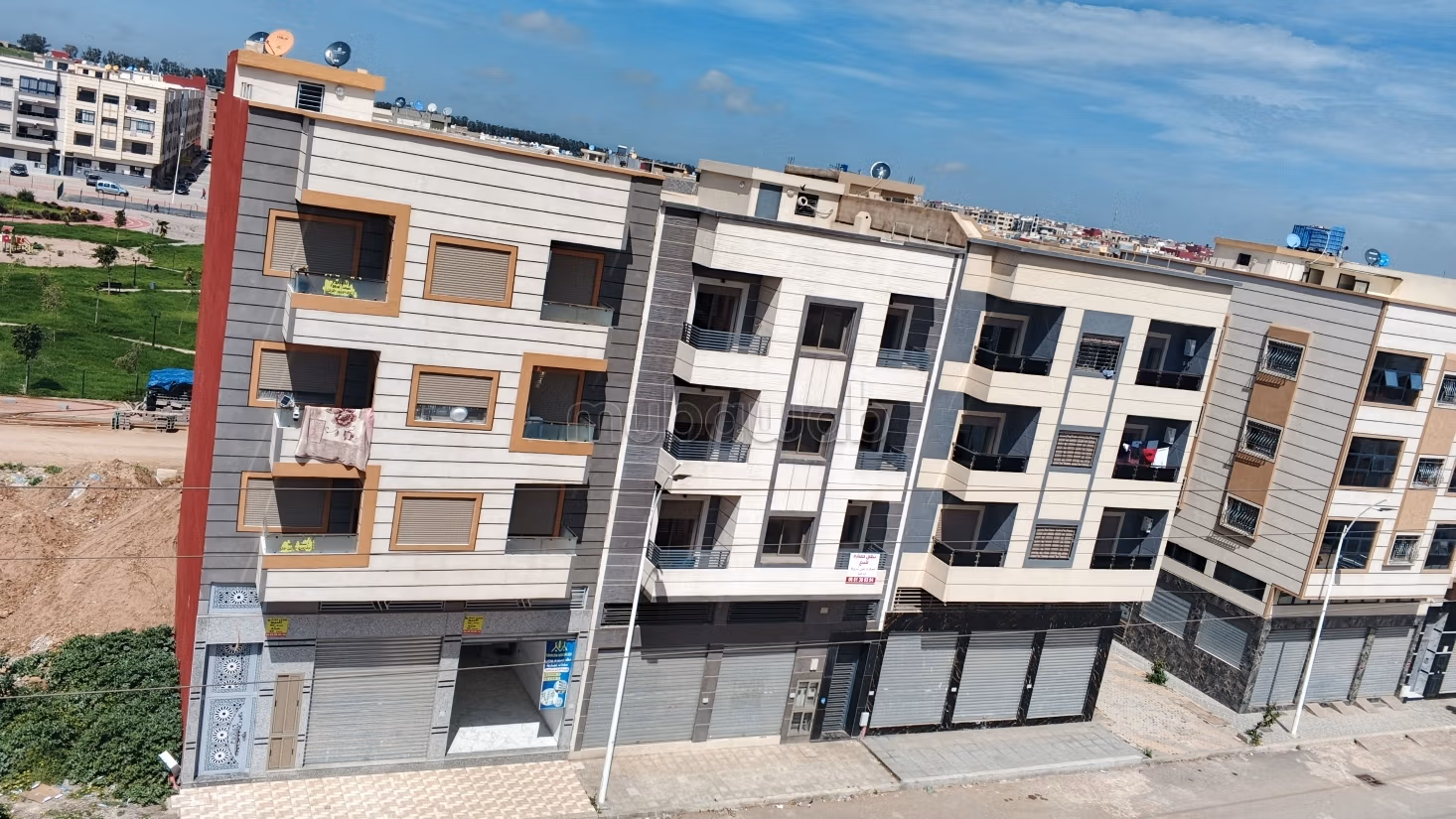 Super appartement avendre centre ville 
had soualem 100m a130m