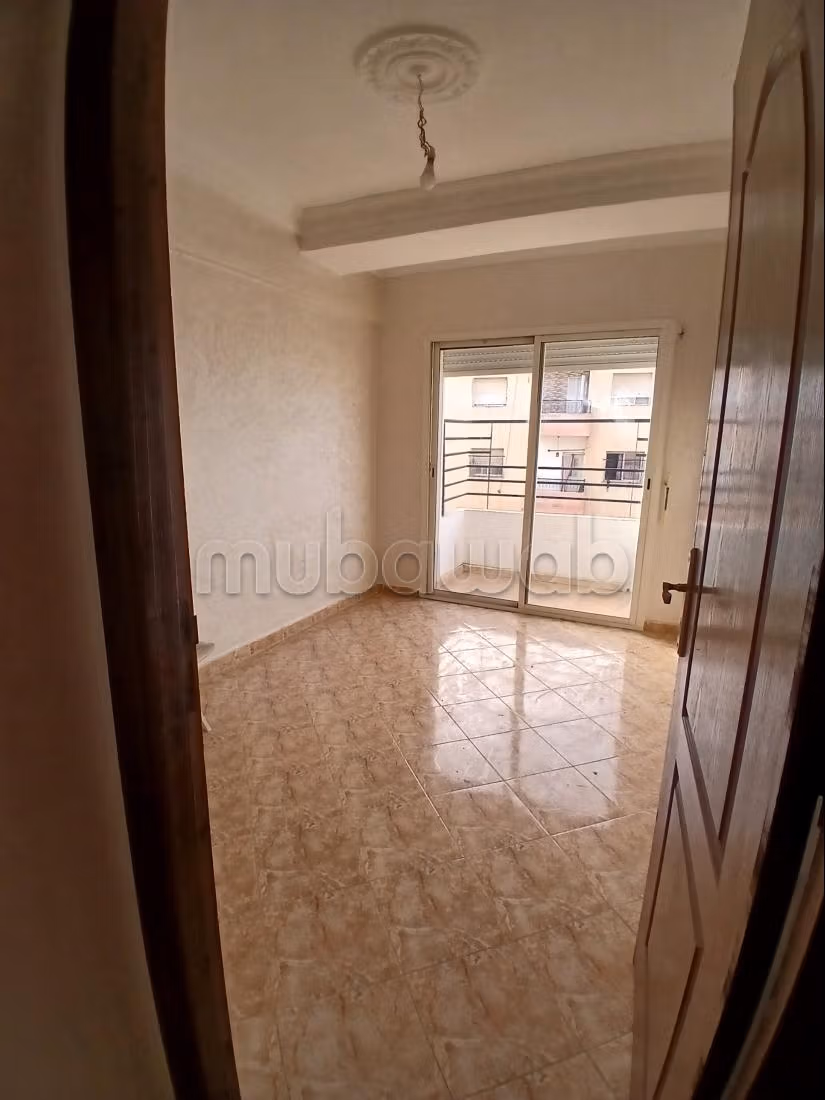 Bel appartement à vendre à Sidi Moumen. 2 belles chambres. Porte blindée — 2