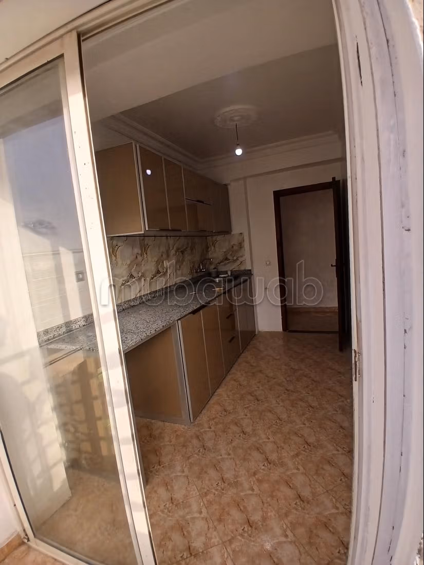 Bel appartement à vendre à Sidi Moumen. 2 belles chambres. Porte blindée — 6