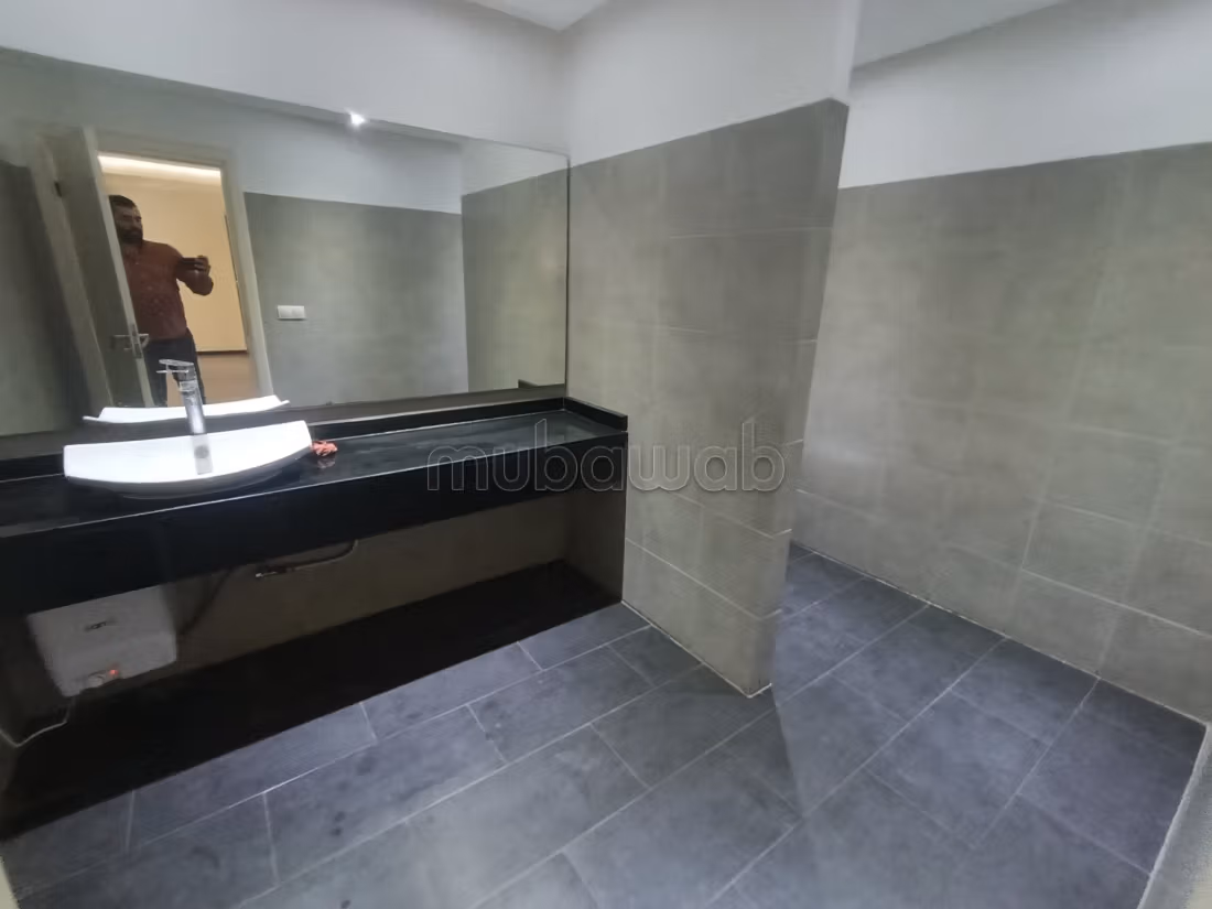 Ufficio di 304 m2 di cui 60 m2 di terrazza in affitto - Racine