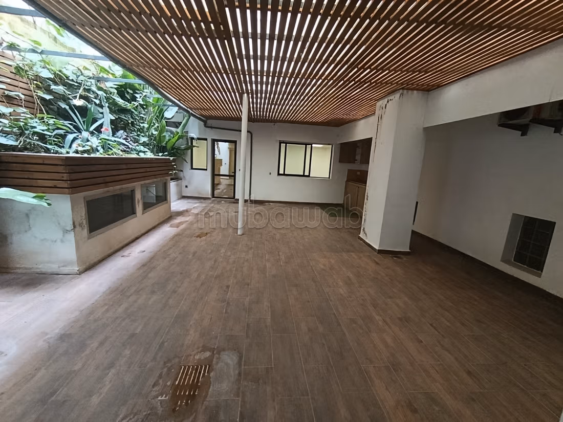 Ufficio di 304 m2 di cui 60 m2 di terrazza in affitto - Racine
