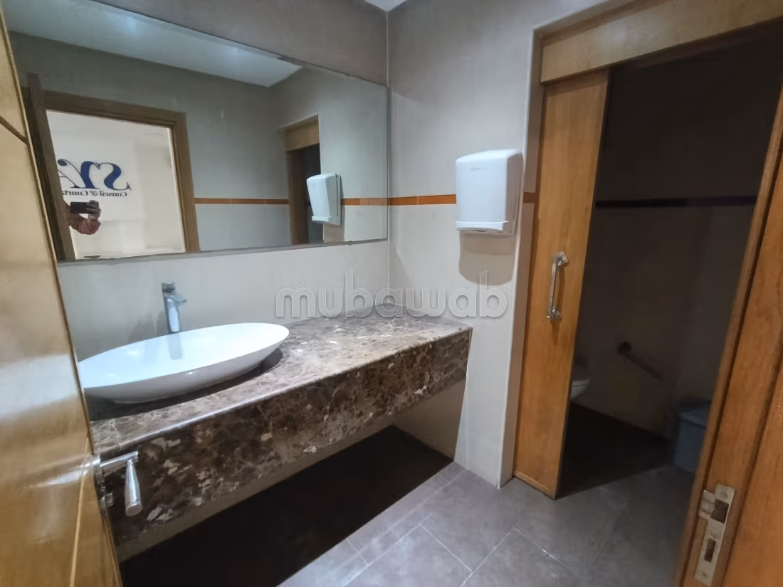Ufficio di 304 m2 di cui 60 m2 di terrazza in affitto - Racine