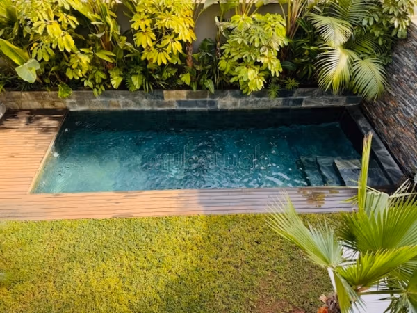 Encantadora villa renovada