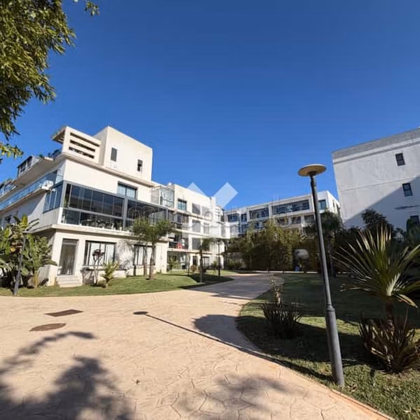 Appartamento in Affitto di 135.0 m² a Casablanca, California