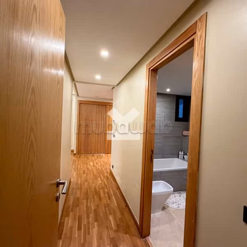 Appartamento in Affitto di 135.0 m² a Casablanca, California