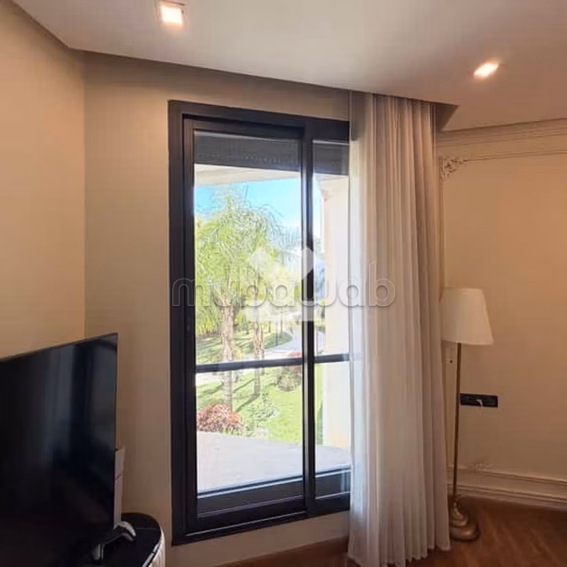 Appartamento in Affitto di 135.0 m² a Casablanca, California
