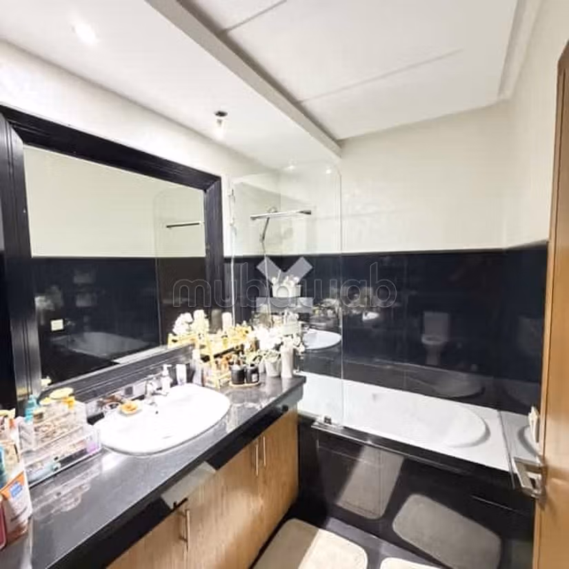 Appartamento in Vendita di 167.0 m² a Casablanca, Ospedali