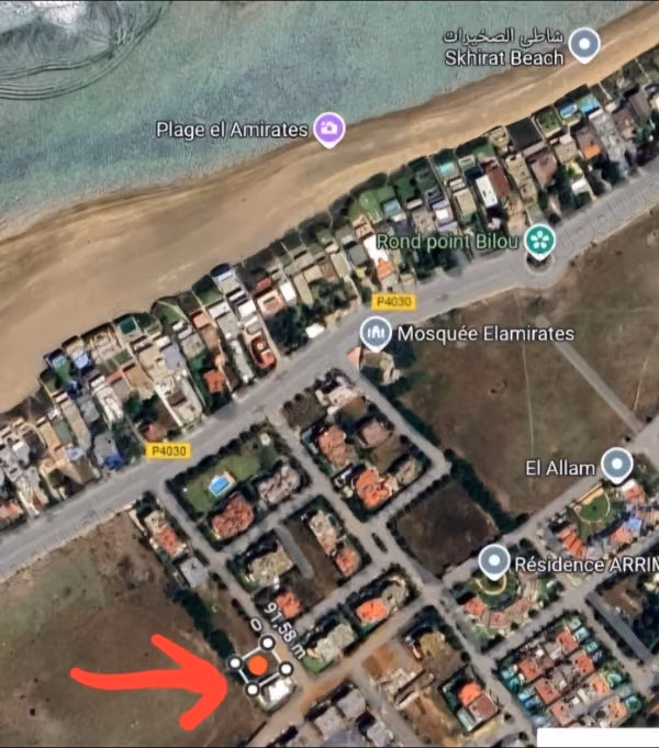 Bonito terreno en venta en Imarat. Gran superficie 499 m²