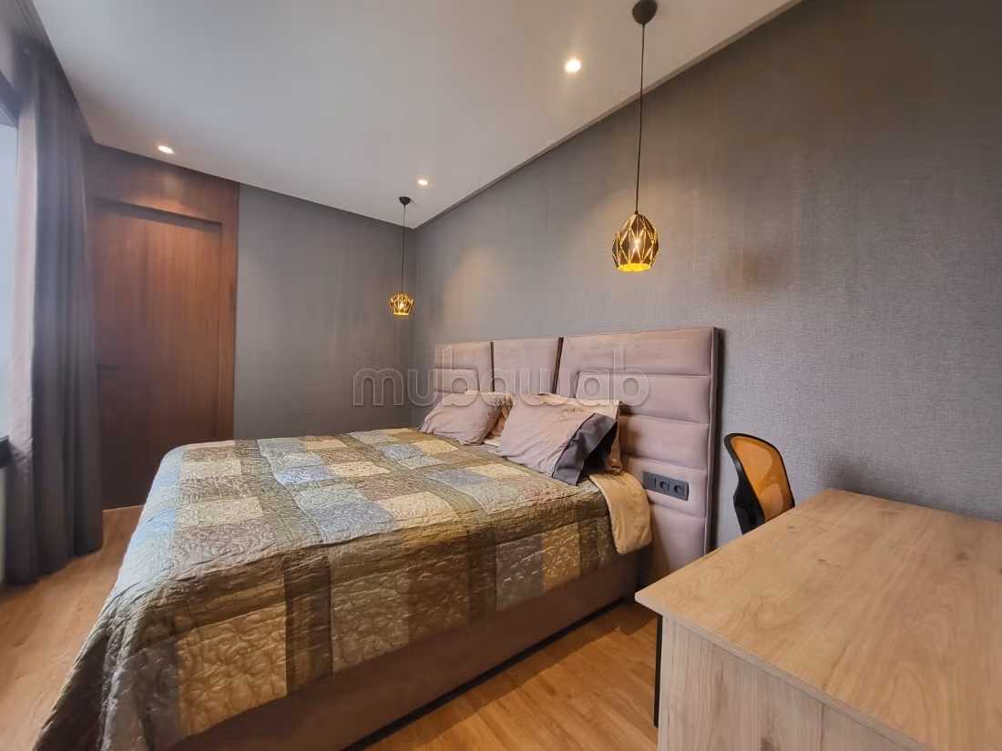 Studio récent meublé 52m2 Clim garage Palmier
