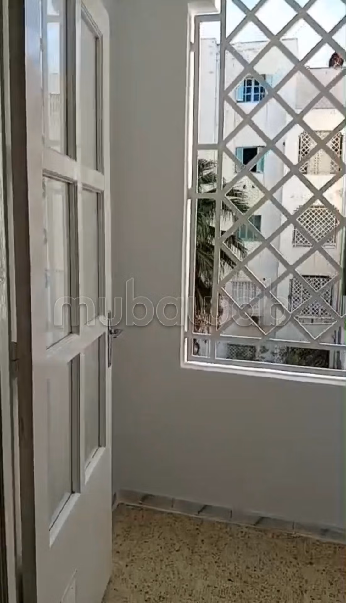 In vendita un appartamento a Borj Louzir