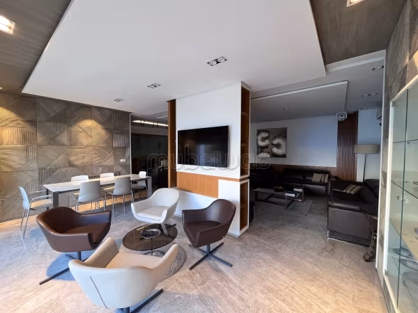 Duplex arredato a lungo termine per stranieri