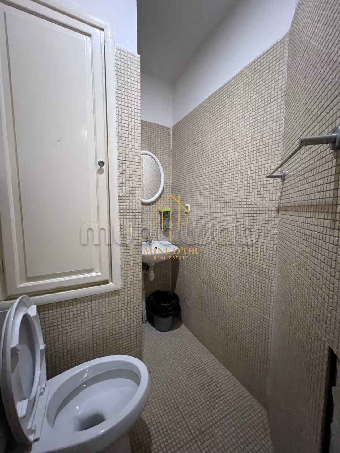 Divers bureaux pour la location h2/h3/h4 à Montplaisir