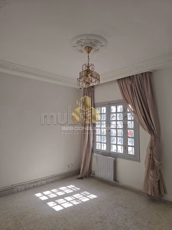Location étage de villa a la marsa plage