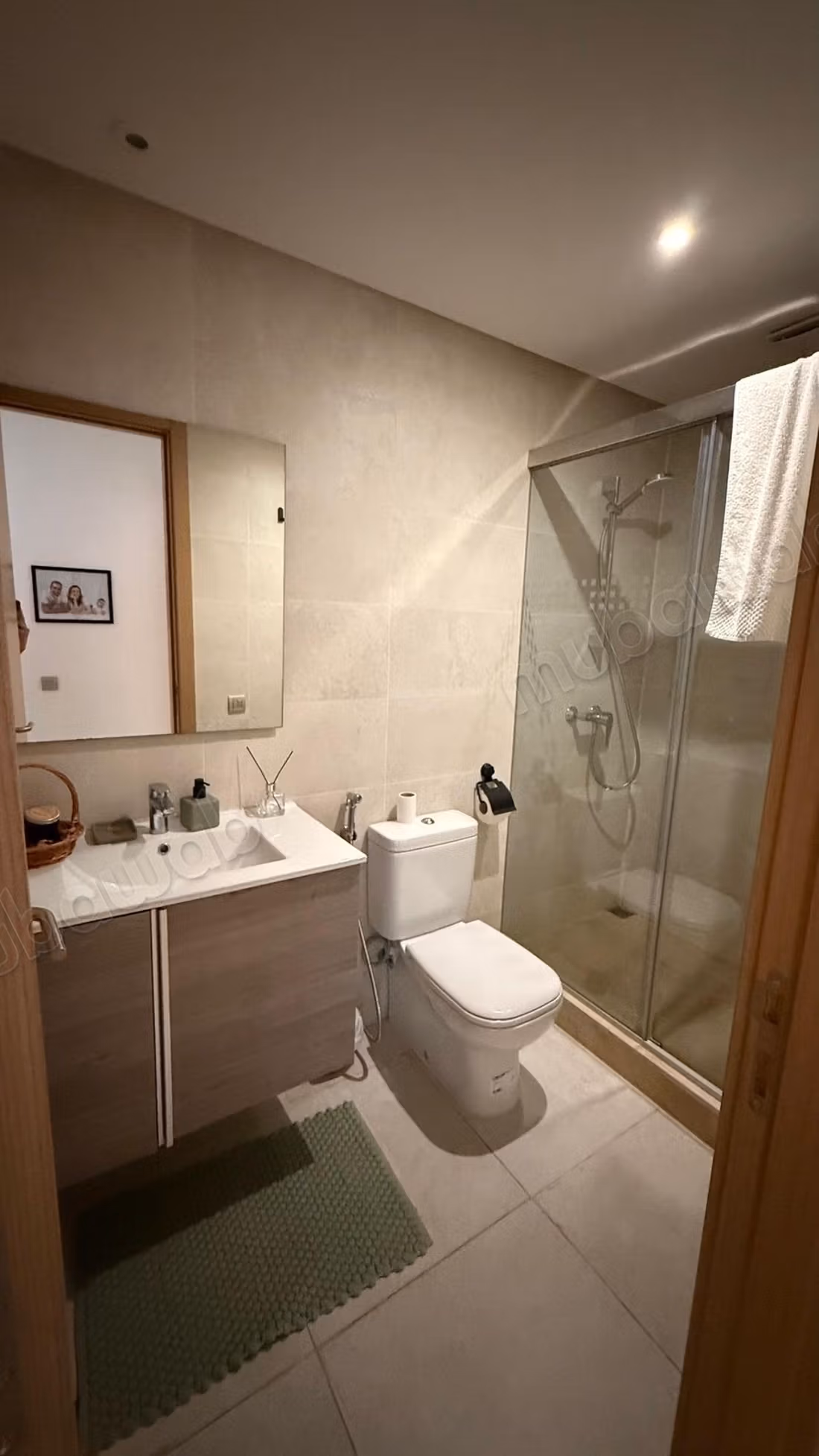 Piso en alquiler en Riyad. 2 dormitorios. Con muebles