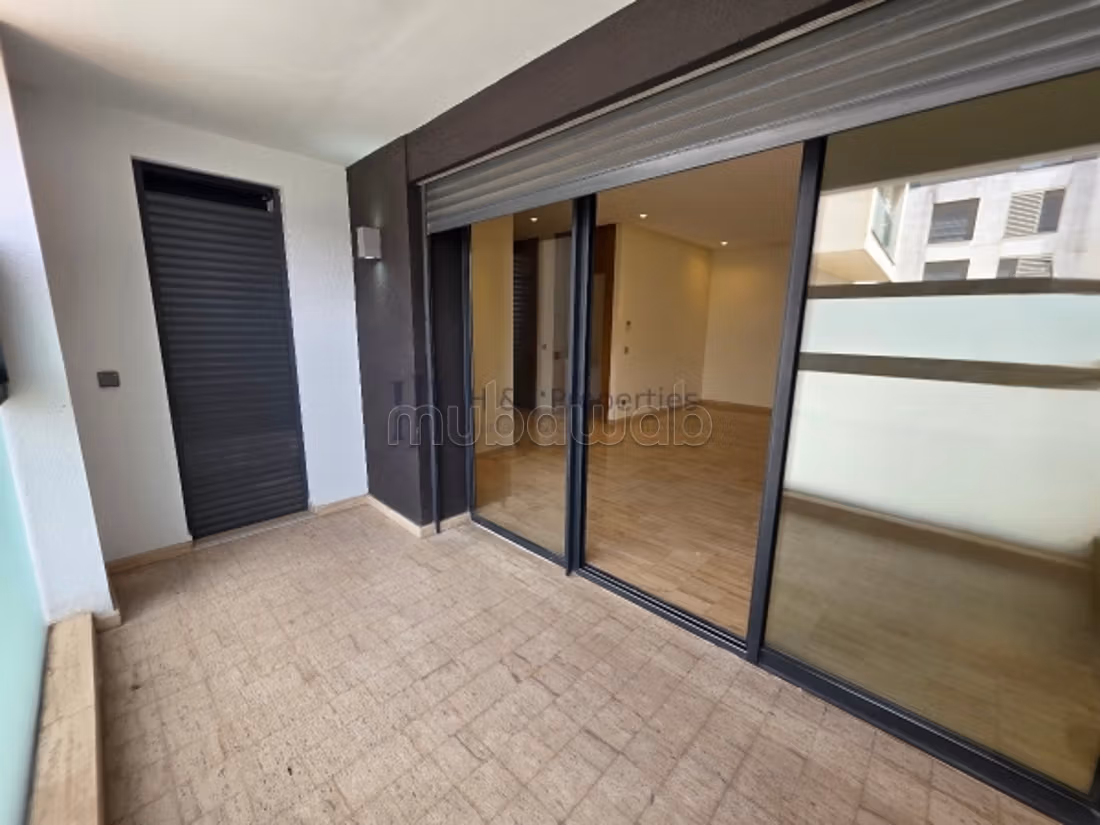 T3 vide de 122m² – 2 chambres – terrasse