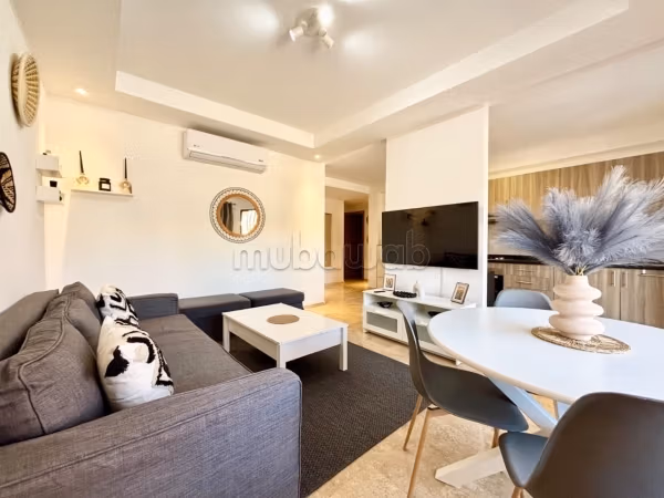 Appartement 2 chambres en rez de chaussée avec piscine