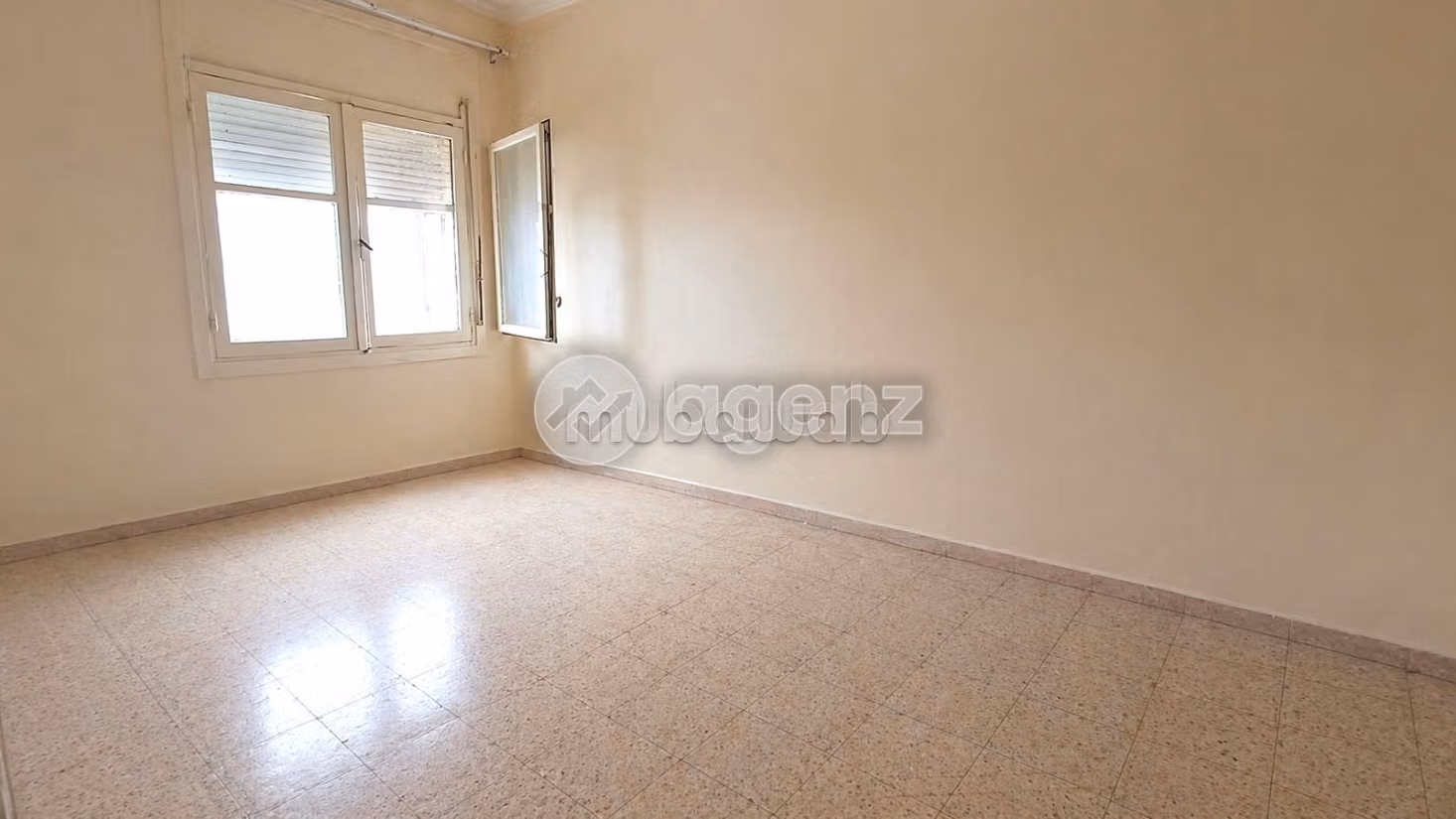 Appartement à vendre 110 m², 3 chambres Maârif Extension Casablanca