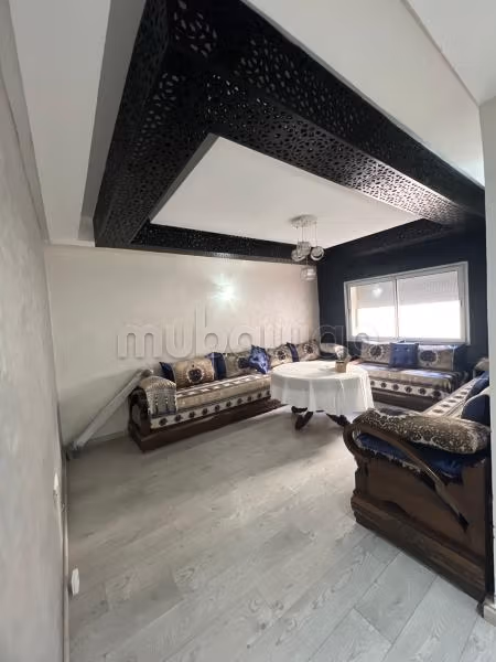 Bel appartement à vendre en Centre. 
Surface de 71 m². 
Système de climatisation