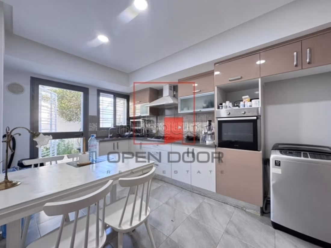 Triplex S4 con piscina a Gammarth