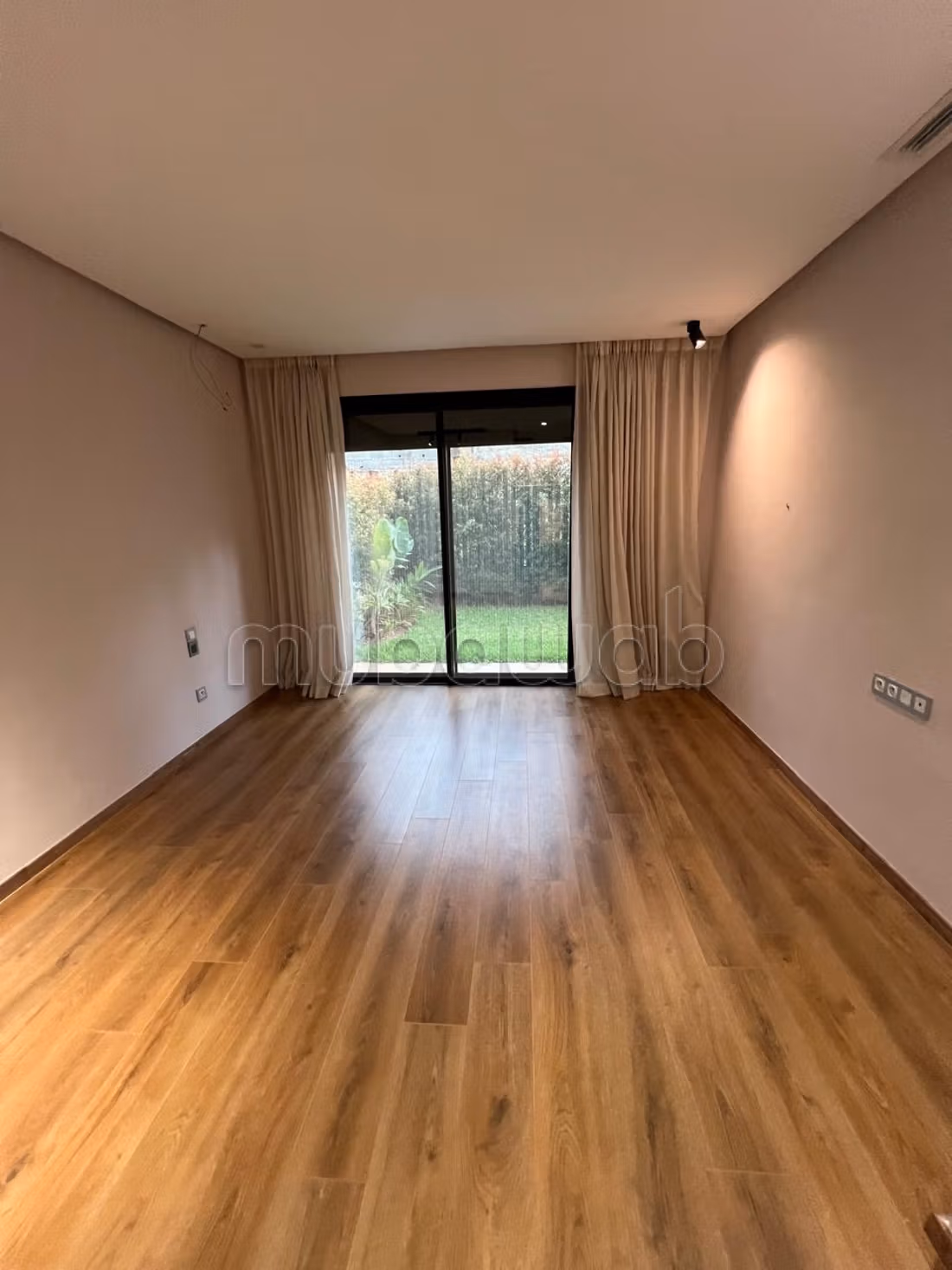 Superb apartment 190 m² GROUND FLOOR – Residence 17 ZAER PARK El Menzeh