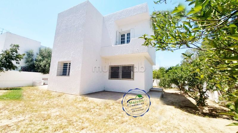 A vendre villa à rénover El Manar 3
