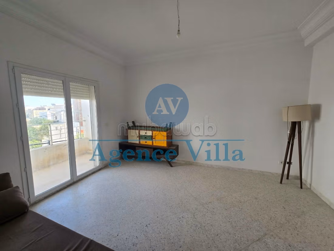 Offices in Bhar Lazreg