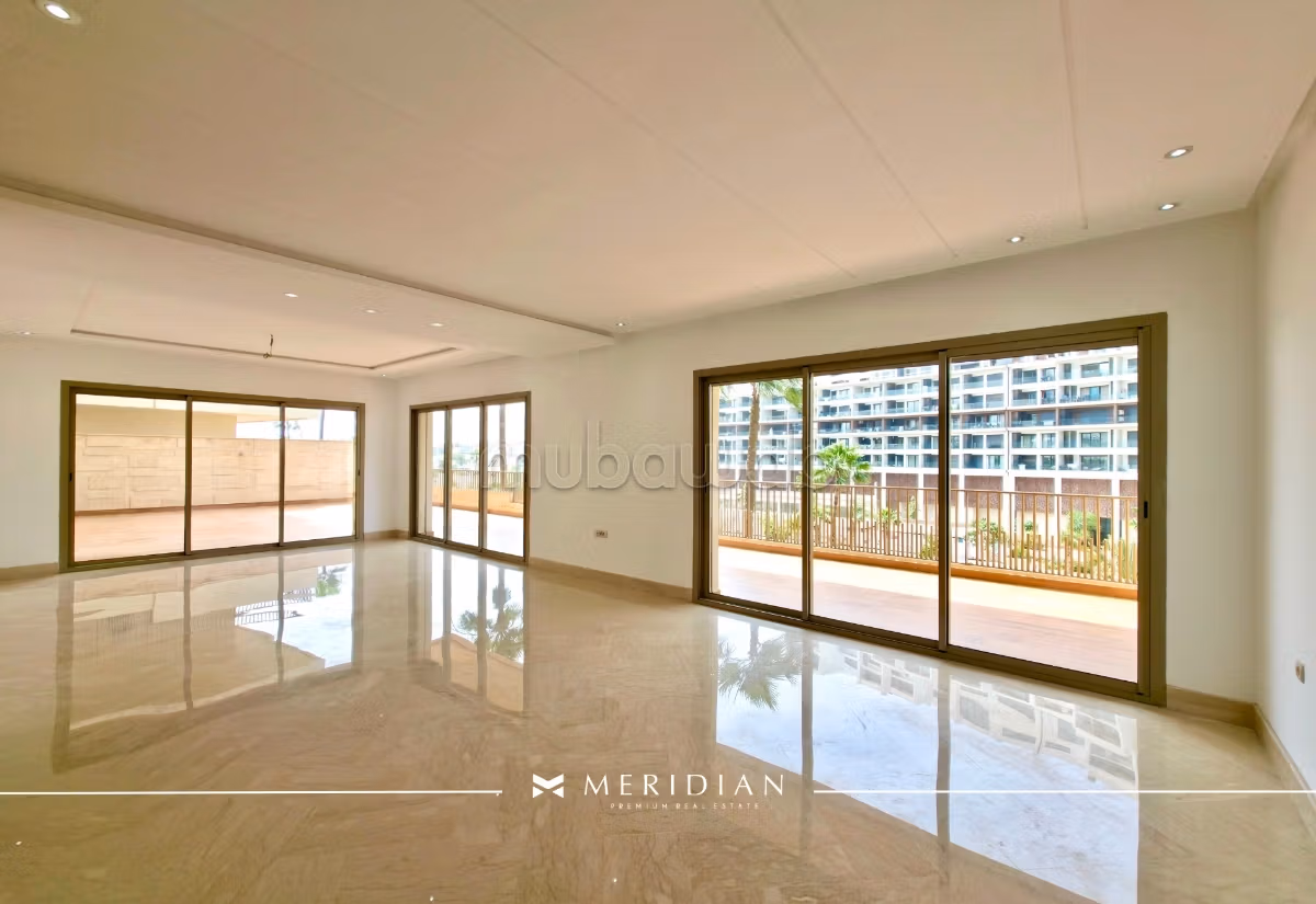 Appartement 338 m² Neuf, Terrasse Panoramique.
CFC — 3