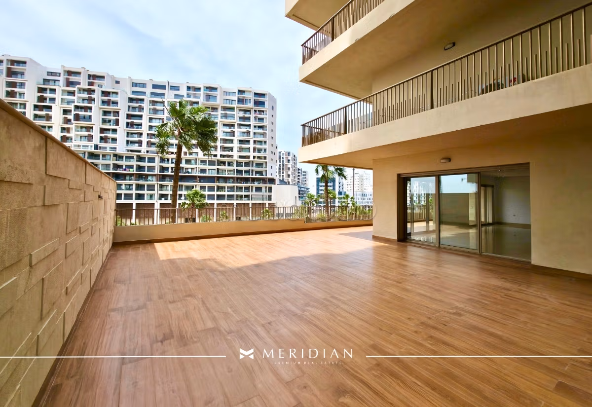 Appartement 338 m² Neuf, Terrasse Panoramique.
CFC — 6