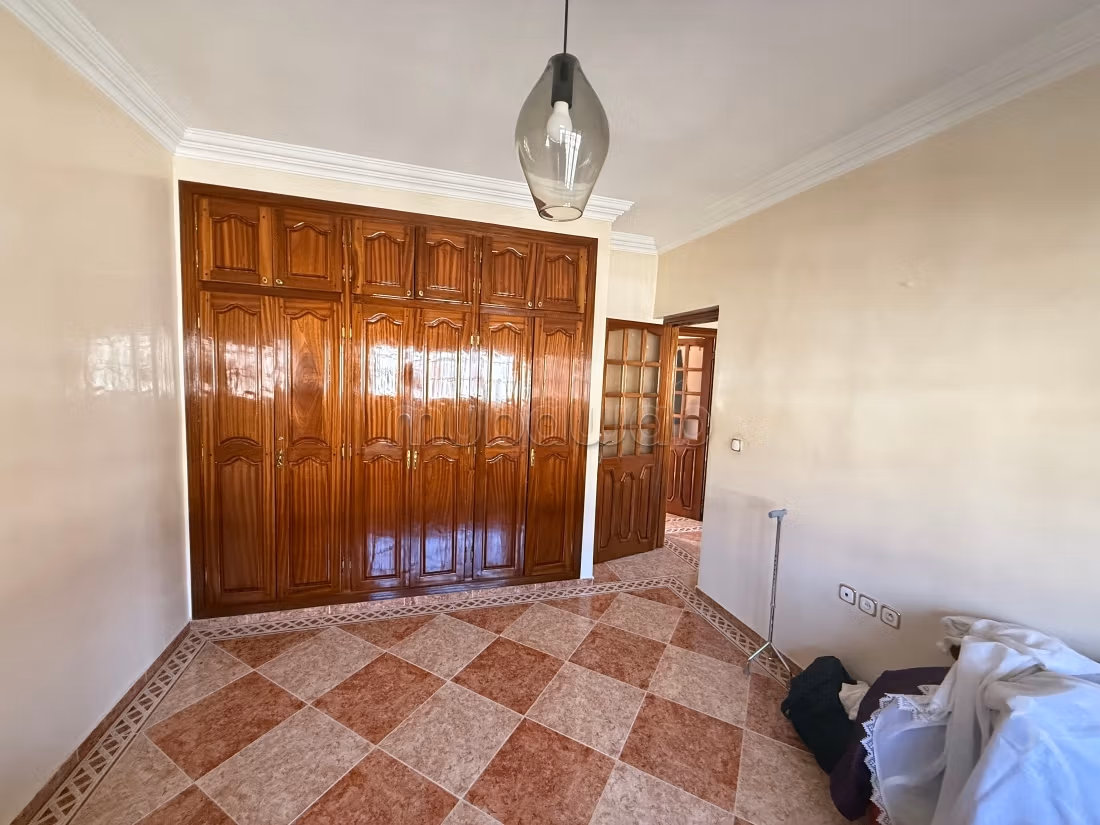 Venta de una villa en hayriad sector 23