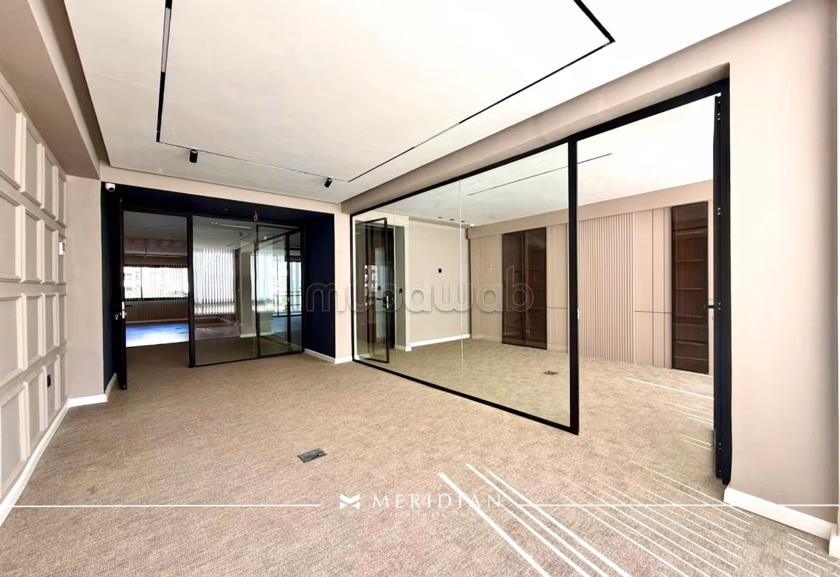 Exceptional plug & play office 225 m², bvd d'Anfa