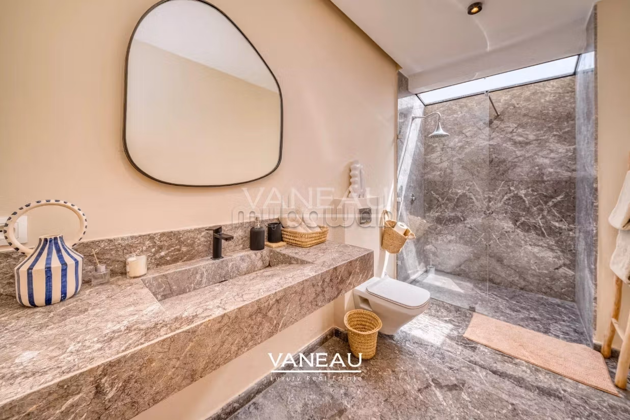 Villa de plain pied 4 suites 
Terrain 1460m2