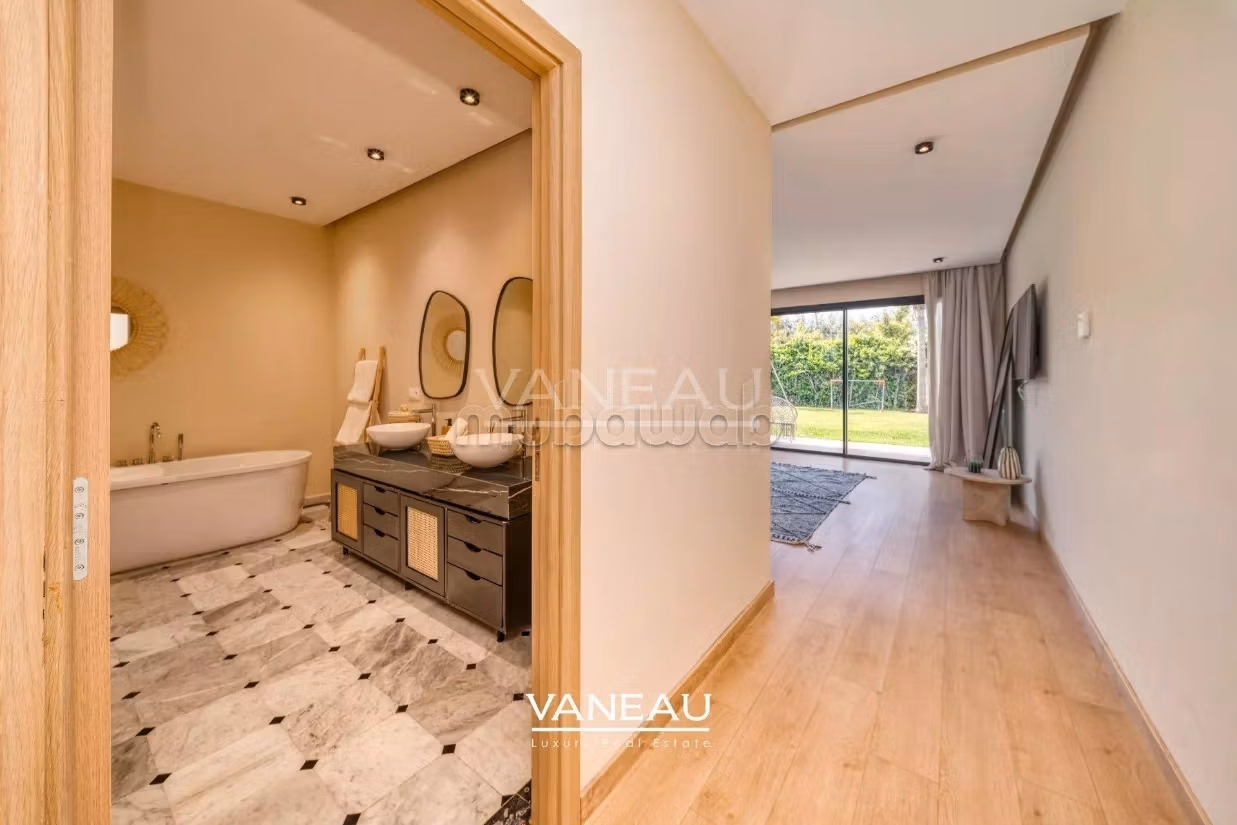 Villa de plain pied 4 suites 
Terrain 1460m2
