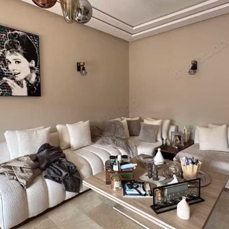 Appartamento in Affitto di 119.0 m² a Bouskoura, Victoria