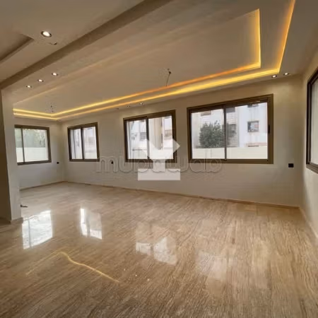 Villa Te Koop van 243.0 m² in Casablanca, Oulfa