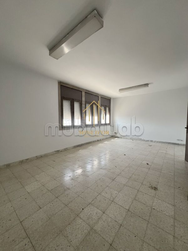 À louer bureau H4 sur Kheireddine pacha Montplaisir