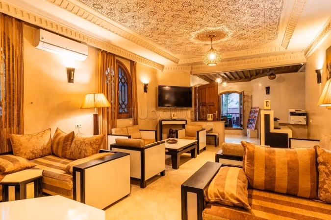 Villa for sale furnished 680 m² Targa