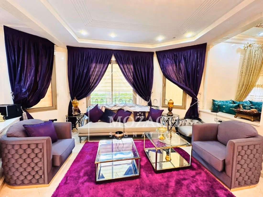 Splendida villa con 4 camere da letto e piscina privata a Targa