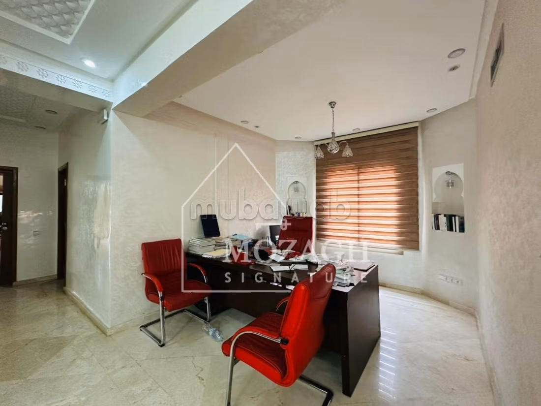 Splendida villa con 4 camere da letto e piscina privata a Targa