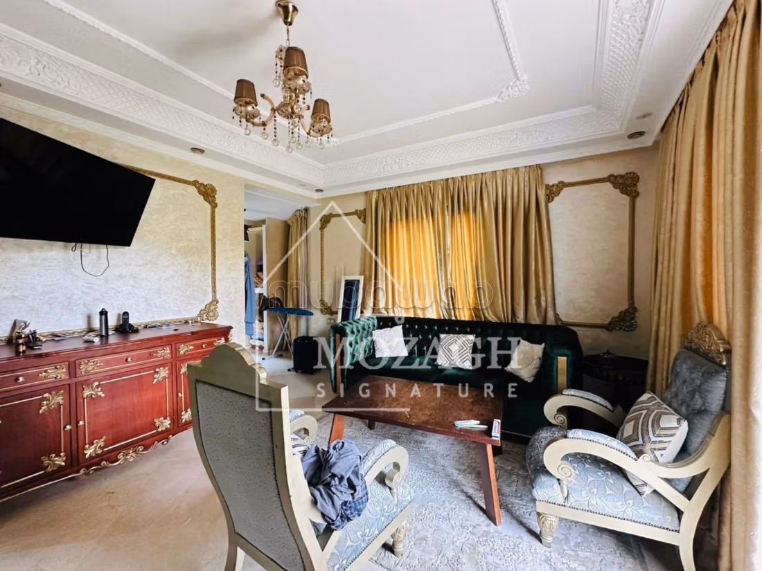 Splendida villa con 4 camere da letto e piscina privata a Targa
