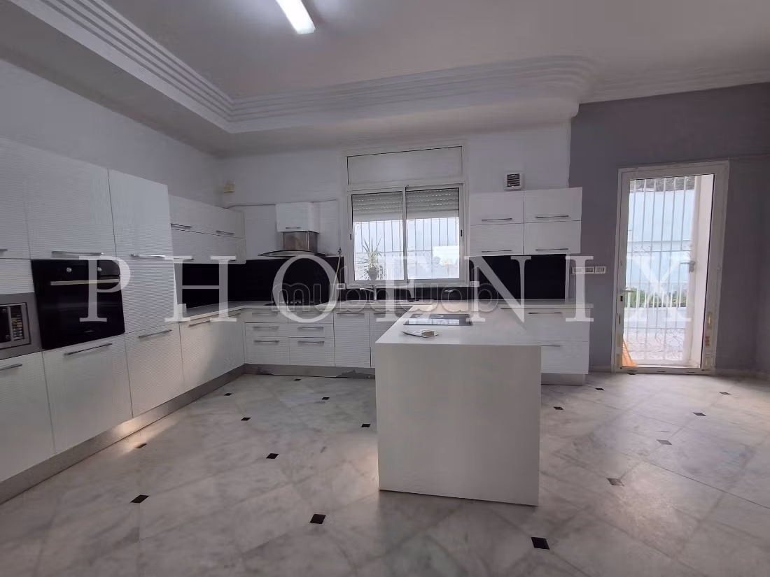 Villa S5 con piscina a La Marsa