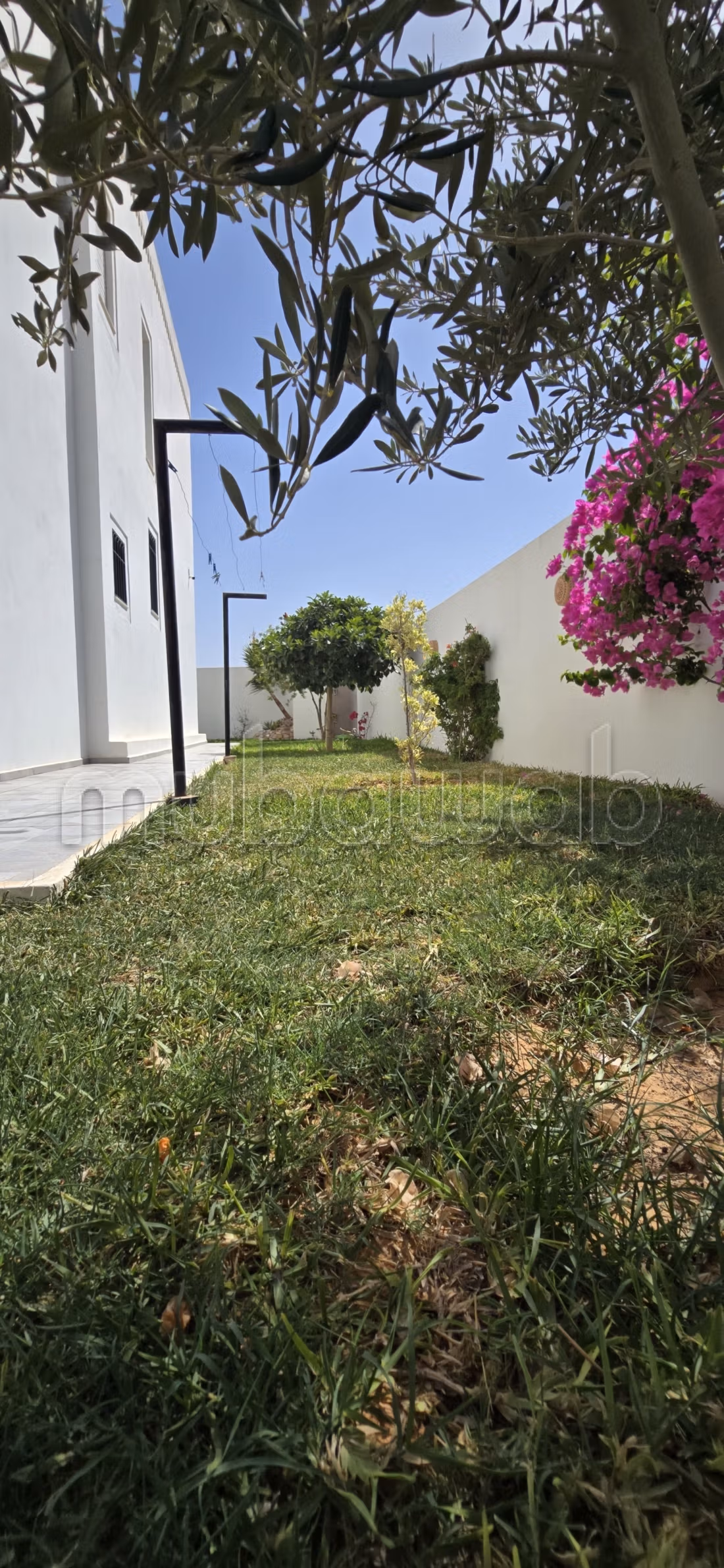 À vendre – Superbe villa indépendante avec piscine