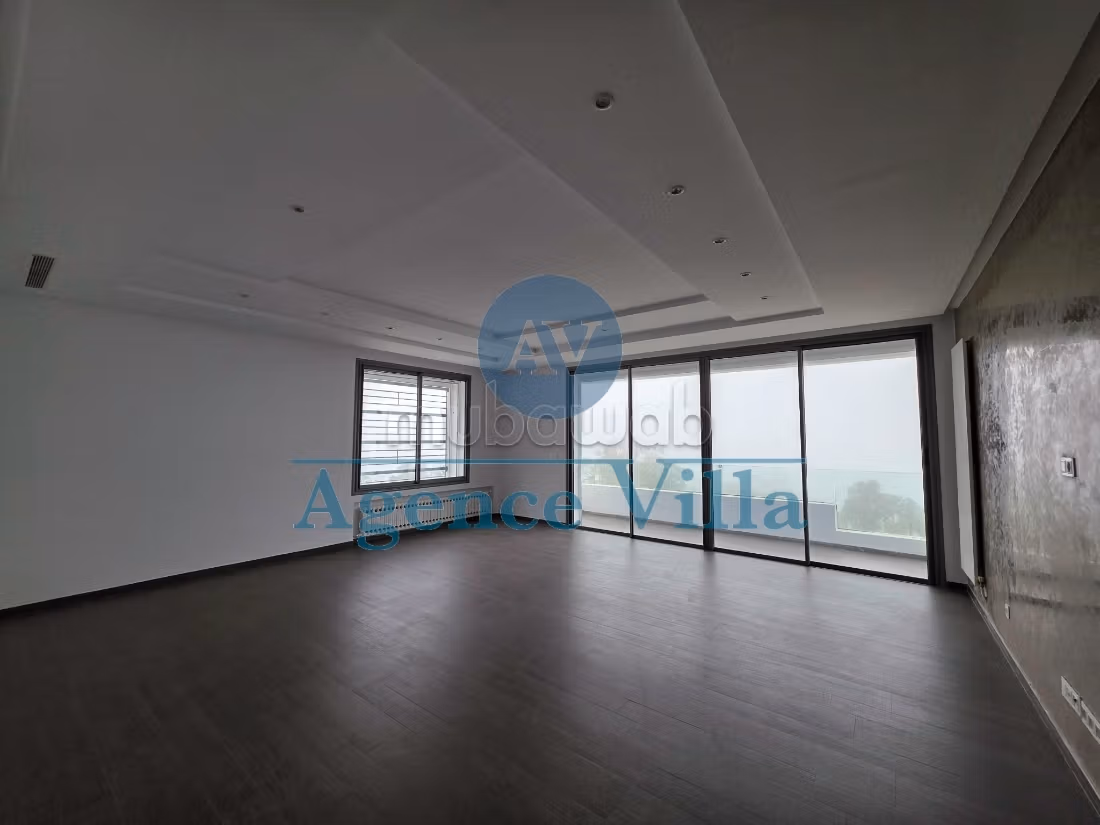 Appartement vue mer et piscine suspendue