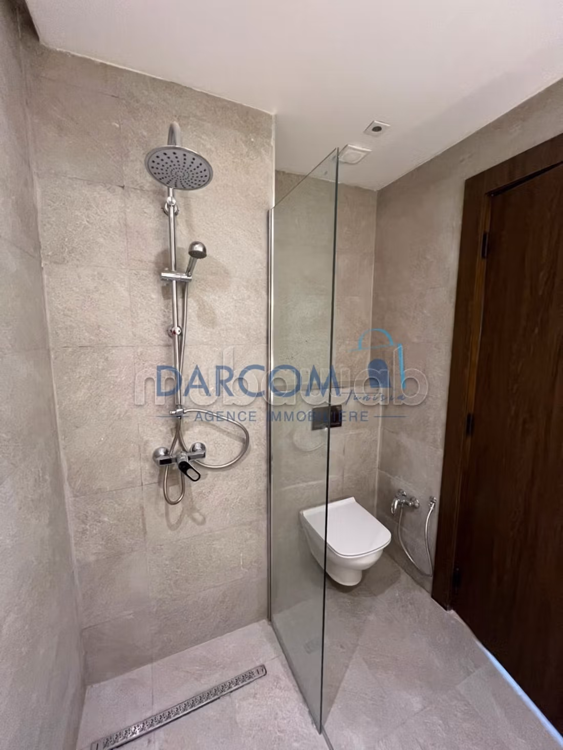 Spacious S1 with large garden at JDC
