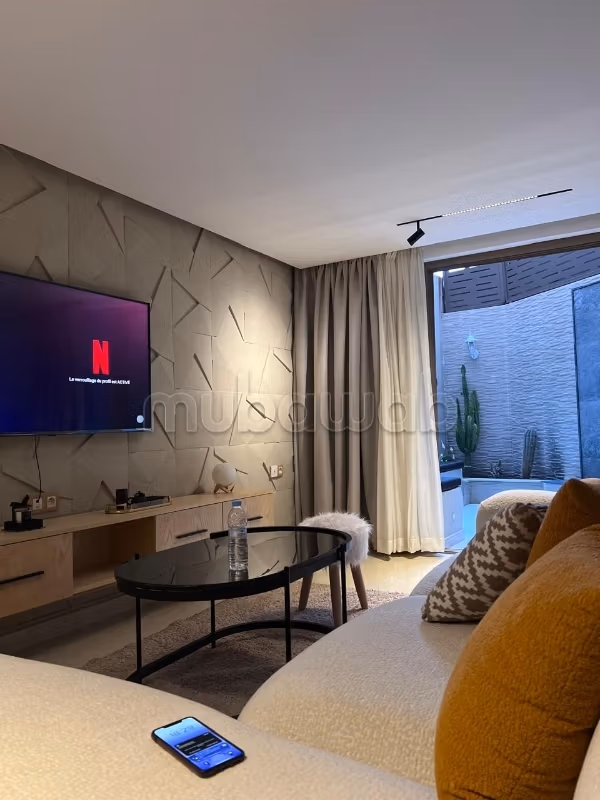 Bel appartement en location à Guéliz. 3 pièces. Bien meublé