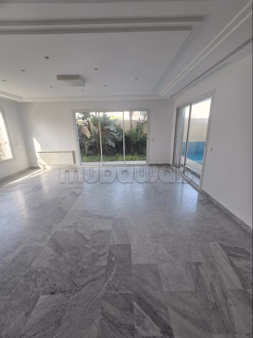 Duplex location at Marsa Les Pins