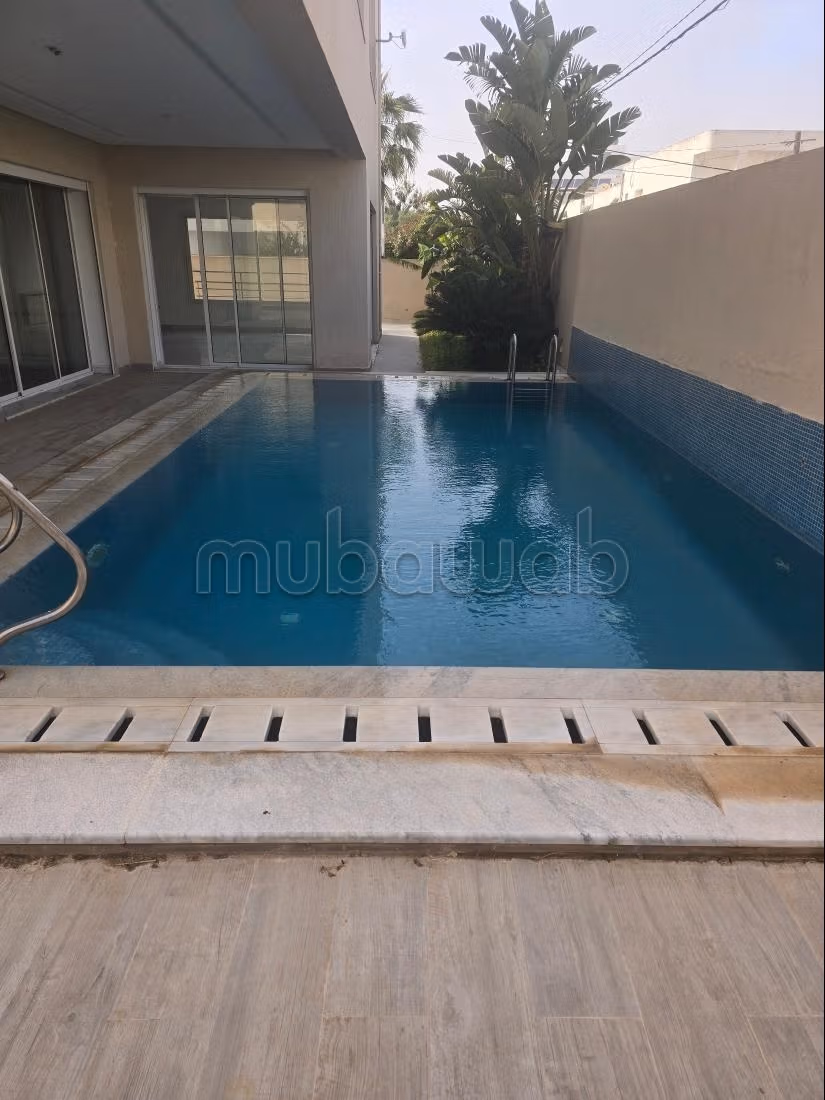 Duplex location at Marsa Les Pins